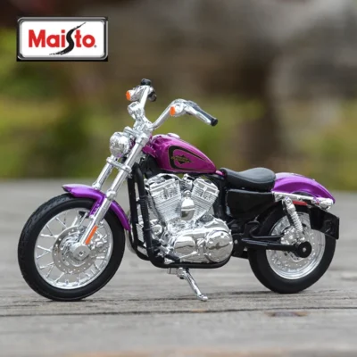 Harley Davidson 2013 XL 1200V Seventy-Two Maisto 1:18 - Imagem 2
