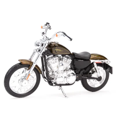 Harley Davidson 2013 XL 1200V Seventy-Two Maisto 1:18 - Imagem 3