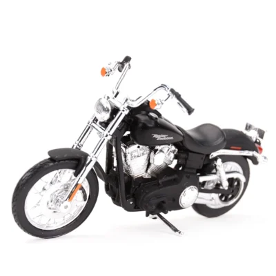Harley-Davidson 2006 FXDBI Dyna Street Bob Maisto 1:18 - Imagem 2